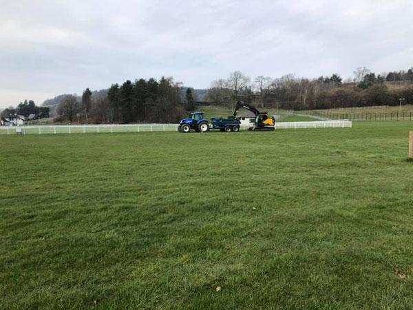 images/royal/1.jpg#joomlaImage://local-images/royal/1.jpg?width=600&height=450